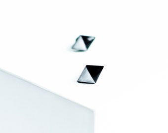Rhombus earrings studs geometric jewelry White black studs earrings nickel free bijoux géométrique