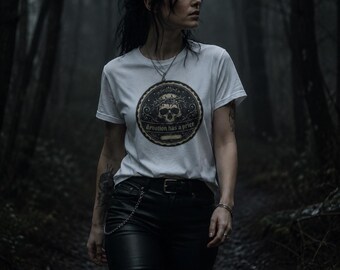 Koszulka z nadrukiem medalionu z czaszką w stylu vintage, ciemna, estetyczna, unisexowa koszulka