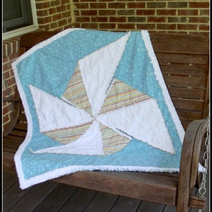 Playful Pinwheel Quilt Pattern image 1