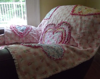 Heart Throb Baby Quilt Pattern, Easy to Make, Pillow Cover Pattern Included