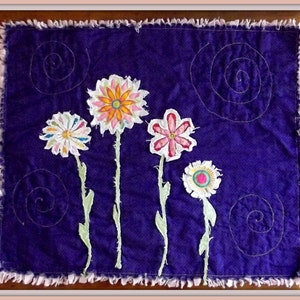 Applique Mini Quilt Pattern, "Fussy Flowers"