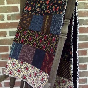 Easy As a Charm Pack Quilt Anleitung