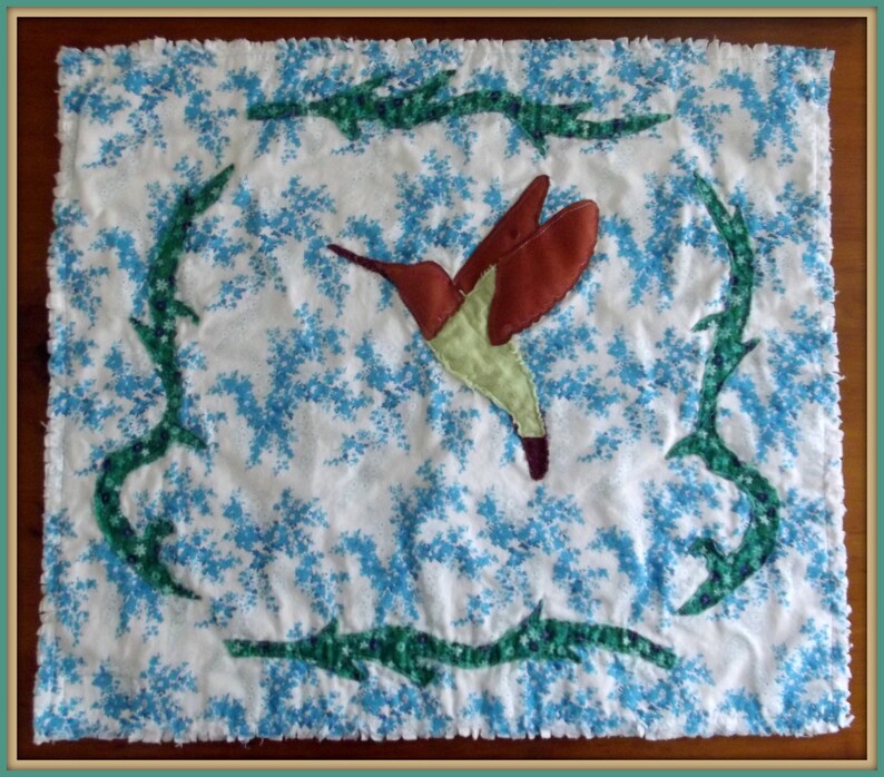 Applique Mini Quilt Pattern, Hummingbird image 1