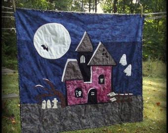 Halloween Haunted House Quilt Pattern