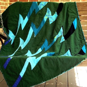 Ocean Waves Easy Beginner Quilt Pattern
