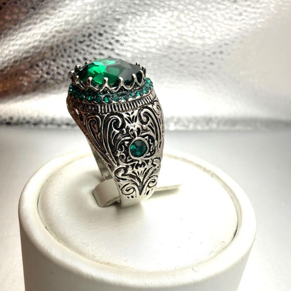 Large Green Statement Ring Ornate Silver Tone Eme… - image 3