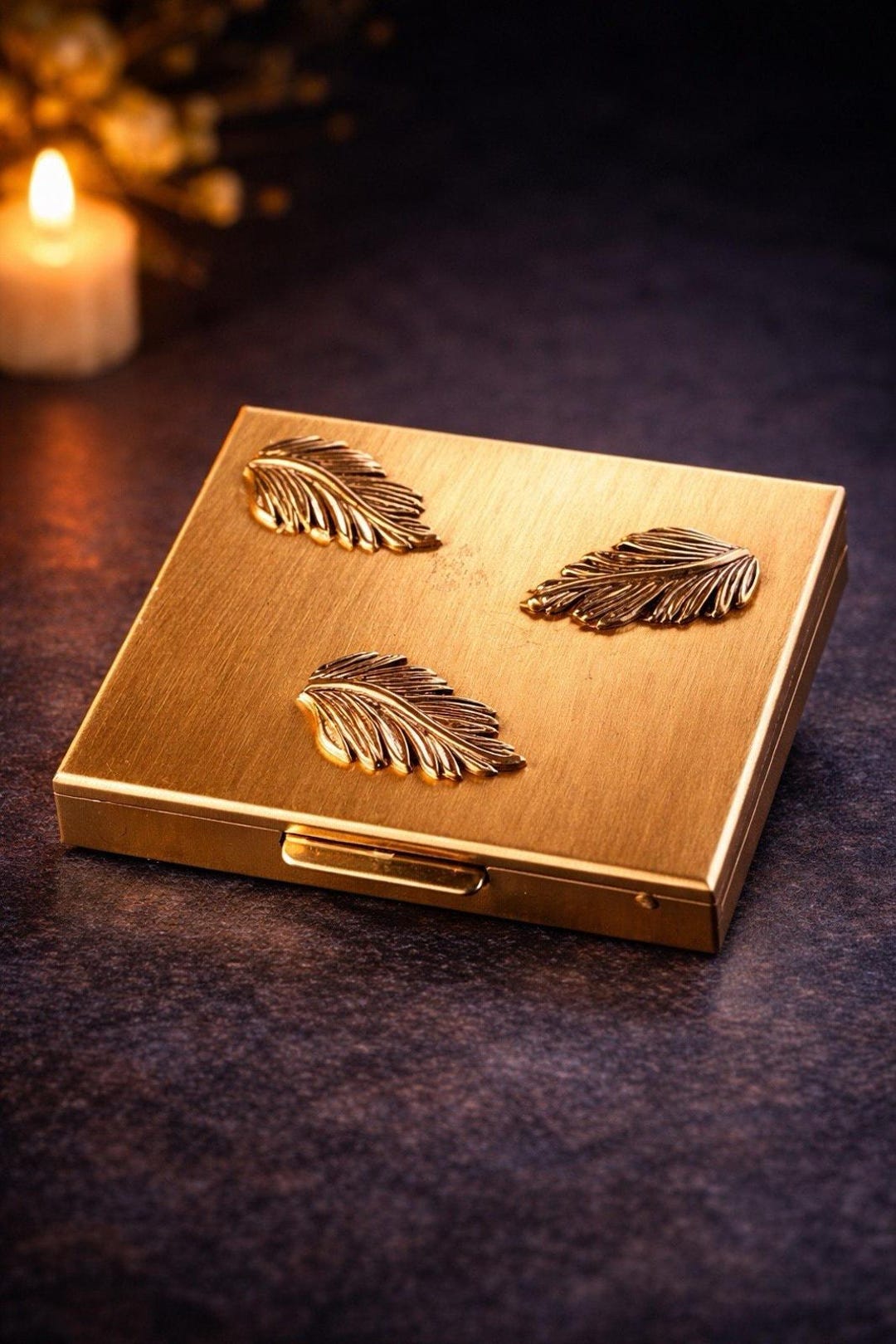 Vintage Gold Metal Purse Wallet Compact Case Coins Cash Bills Applied ...
