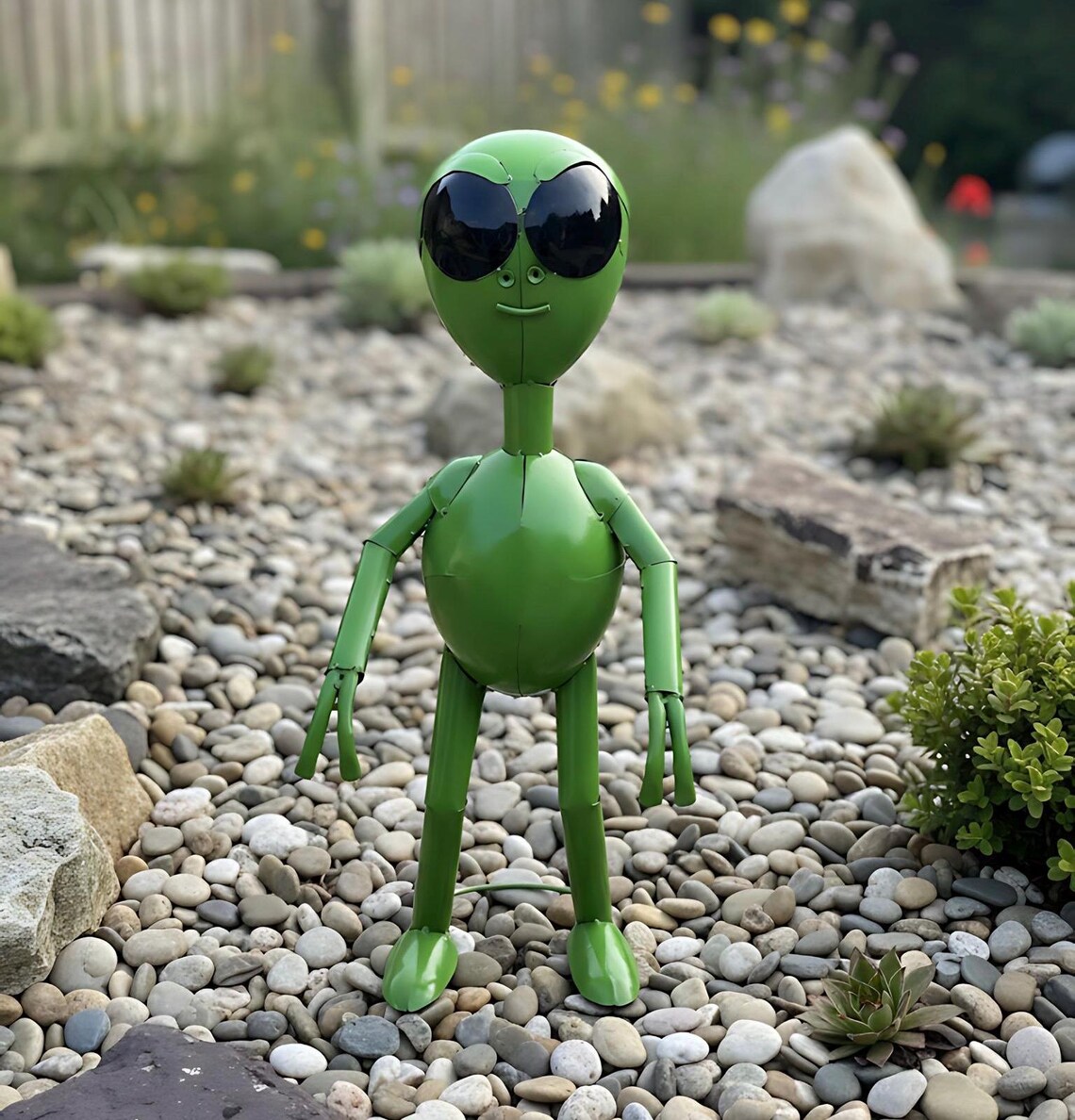 Metal Green Alien UFO Extraterrestrial | Garden Patio Decor ...