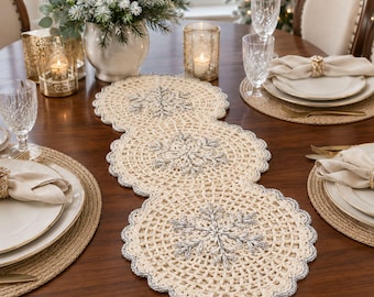 Snowflake Table Runner Crochet Pattern PDF, Christmas Table Runner, Holiday Crochet Decor, Winter Lace Runner Pattern, DIY Instant Download