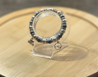 Bracelet en argent recyclé et perles bleues