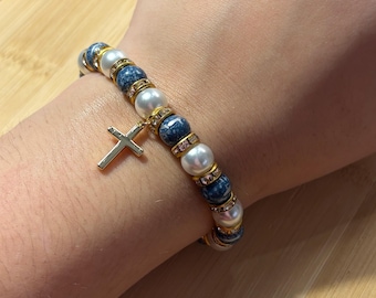 Bracelet de perles bleues en or recyclé