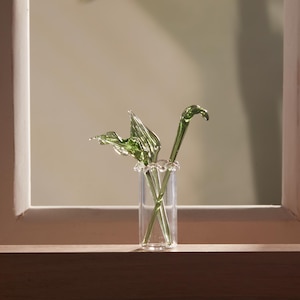 Handmade Glass Leaf Art, Unique Decorative Plant Stem for Home Decor, Gift for Nature Lovers