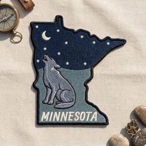 Minnesota Wolf Embroidered Patch – Night Sky State Outline Travel Souvenir for Jacket Backpack Hat