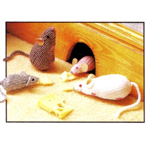 Instant Download PDF Easy Beginners Knitting Pattern to make a Little 5 & 3 inch Mice Baby Mouse Small Baby Toy 8 Ply Yarn