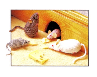 Instant Download PDF Easy Beginners Knitting Pattern to make a Little 5 & 3 inch Mice Baby Mouse Small Baby Toy 8 Ply Yarn