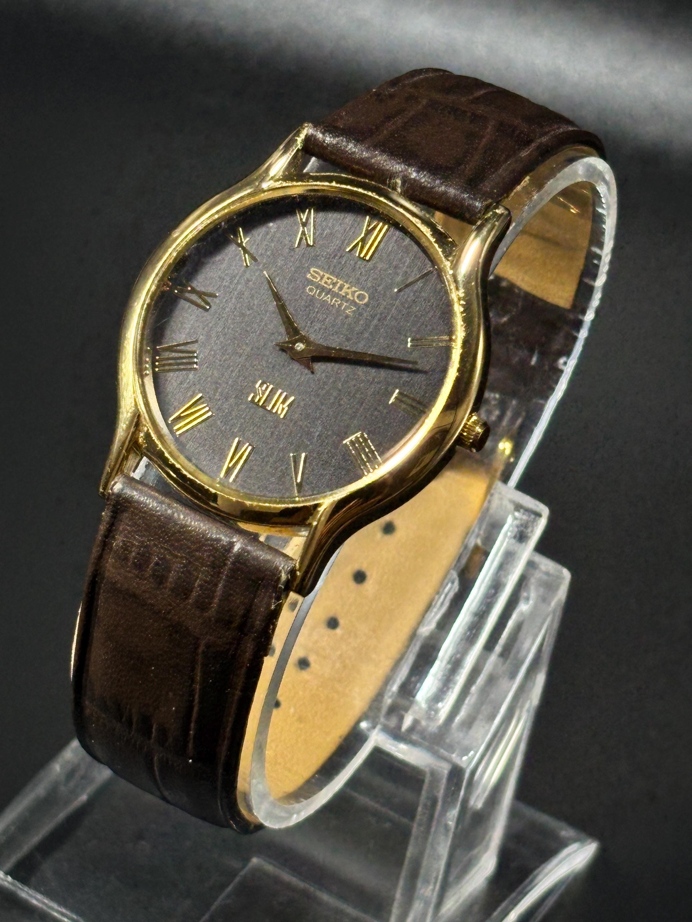 Vintage Seiko slim Wristwatch: Leather Round watch, Gift for him