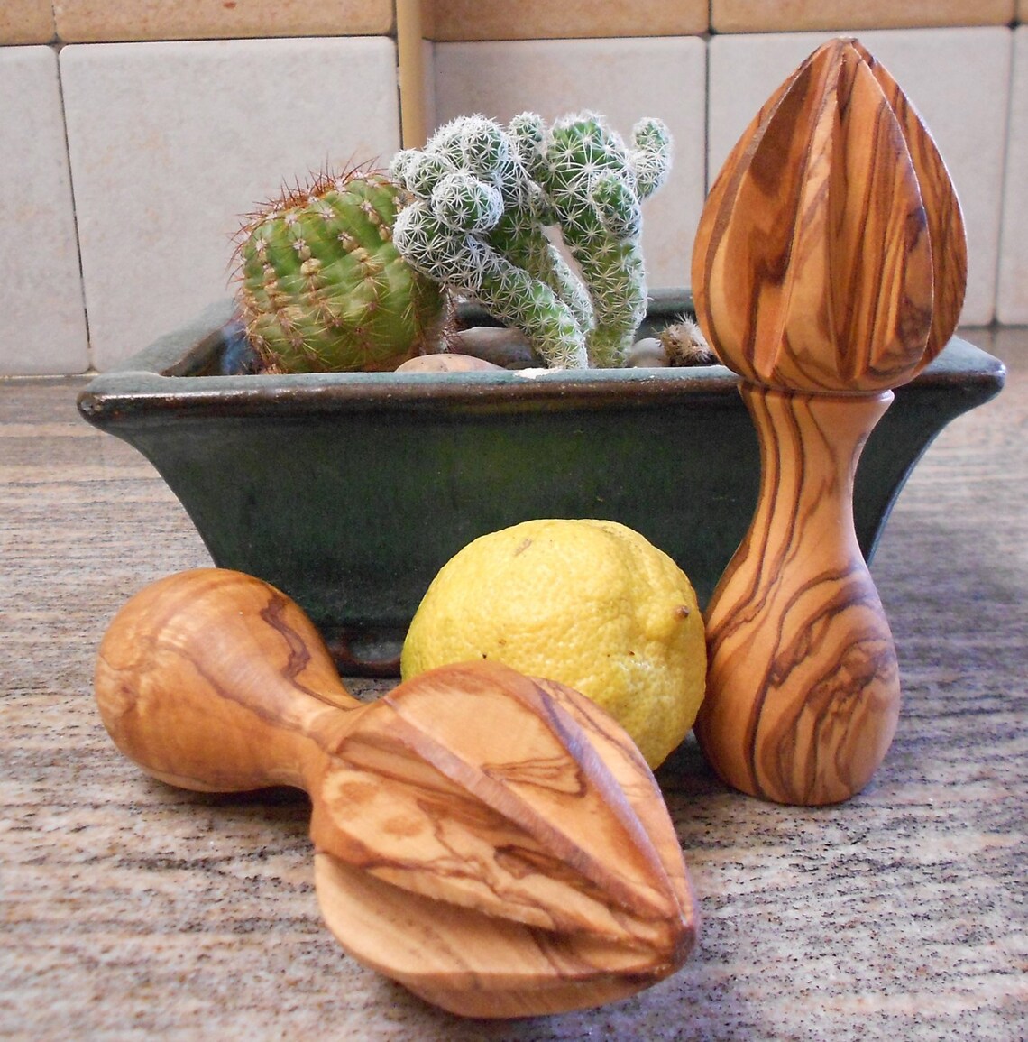 Olive Wood Lemon Juicer / Citrus Reamer Press / Wooden Lemon Etsy