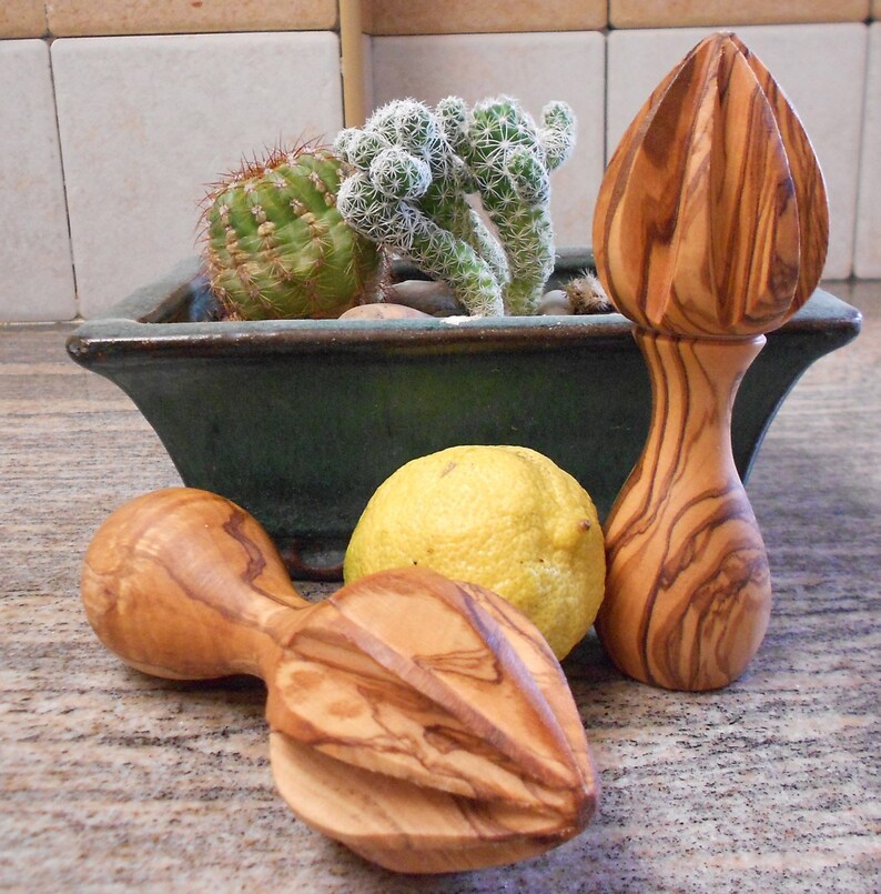 Olive Wood Lemon Juicer / Citrus Reamer Press / Wooden Lemon Etsy