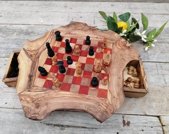 Chess Set, Custom Monogrammed chessboard set from Olive wood, Birthday Gift, Boyfriend Gift, Dad gift #01, Groomsmen Gift, Housewarming Gift