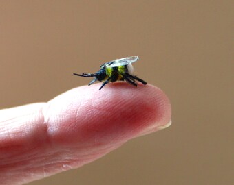OOAK Mini Miniature Dollhouse Realistic Fuzzy Bumblebee Bumble Bee #6 N Woolmer