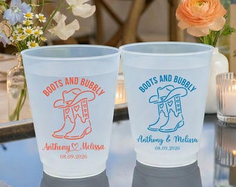 Vasos de plástico esmerilado personalizados, vasos de boda personalizados, vasos de boda estilo western, recuerdos para parejas, vasos de cóctel para la recepción de compromiso.