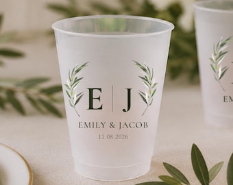Personalized Wedding Cups, Custom Monogram Frosted Plastic Cups, Wedding Favor Cups, Bridal Shower Drinkware, Elegant Reception Party Cups