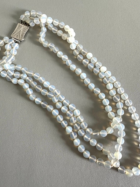 Vintage Opaline glass bead necklace - image 2