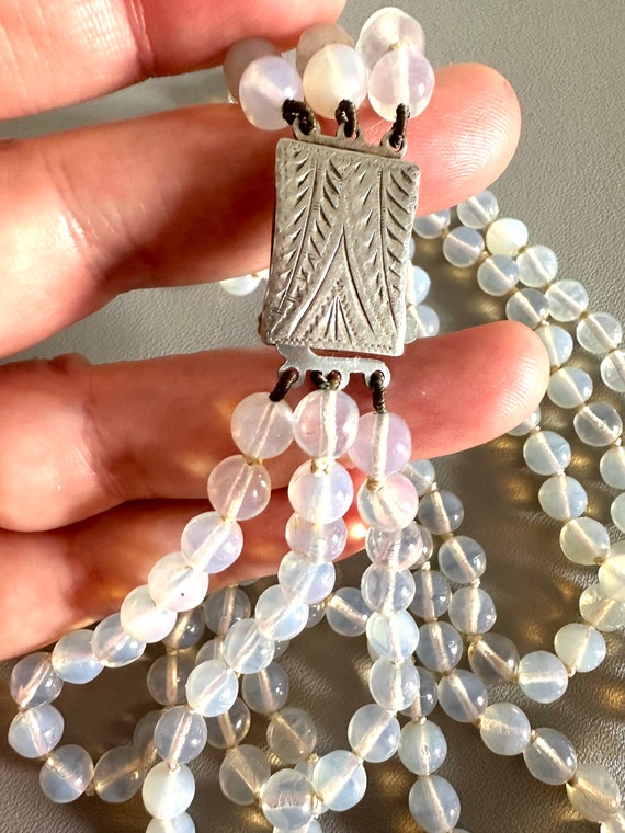 Vintage Opaline glass bead necklace - image 4