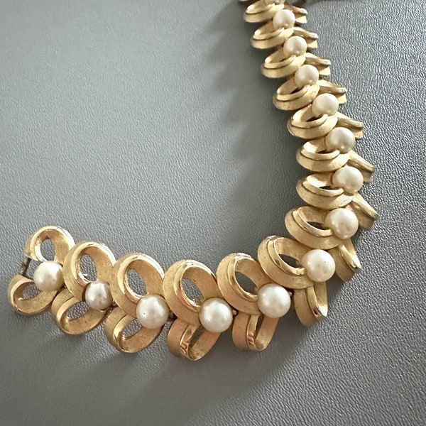 Vintage crown Trifari faux pearl bracelet
