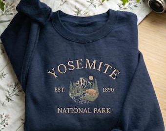 Yosemite National Park Embroidered Sweatshirt Vintage Bear Unisex Navy Crewneck