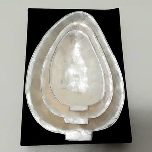 Capiz Shell Trays, Leaf Shaped Plate, Windowpane Oyster Tray, Decorative Tray, Made in Philippines, Filipino Gifts, Philippines Souvenir