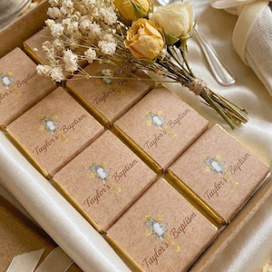 Recuerdos de chocolate personalizados para bautizos, cruz floral comestible, regalos para bautizos.