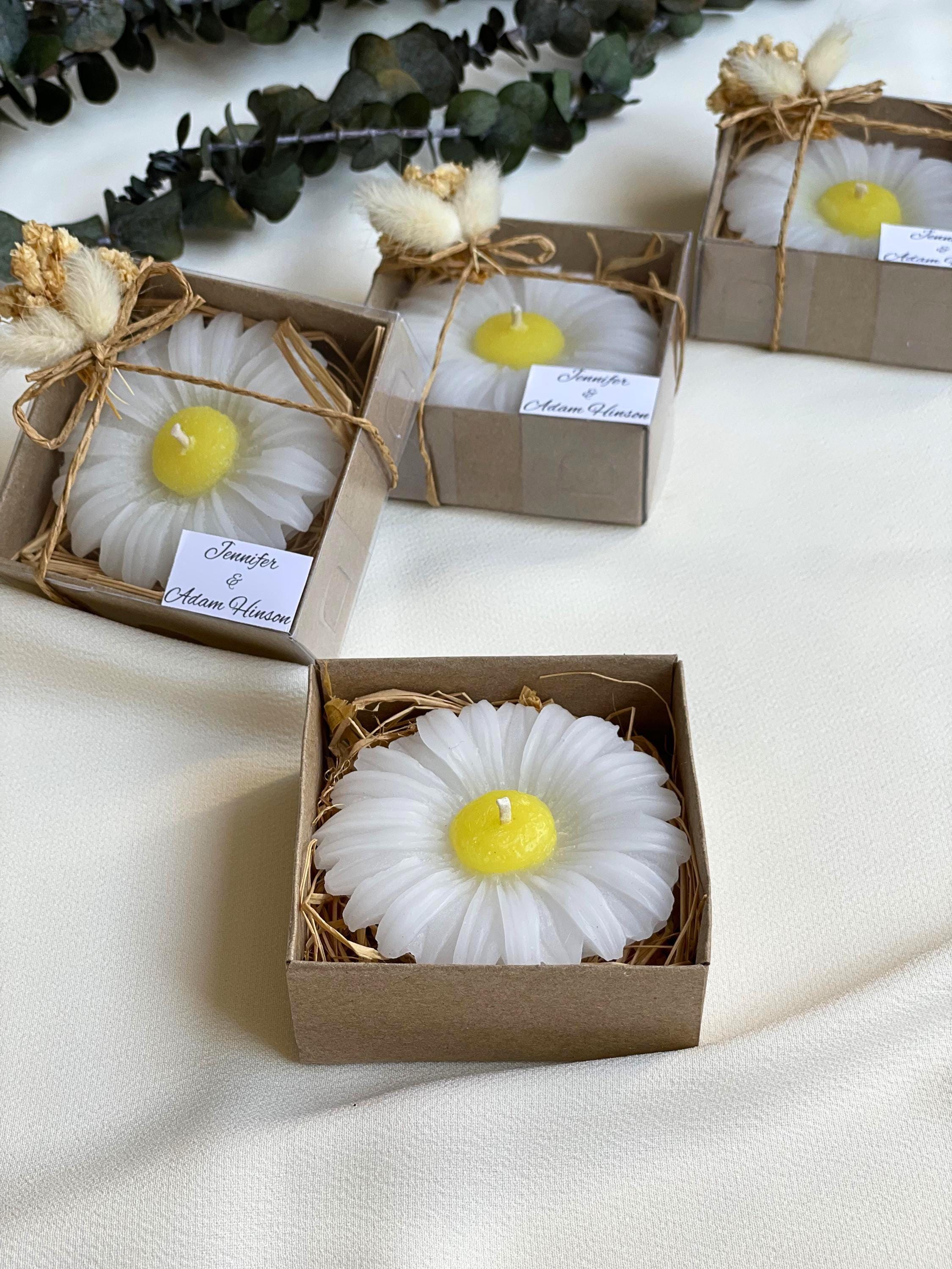 Daisy Candle Wedding Favors for Guests, Personalized Bridal Shower ...