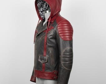 Herren Red Hood Jacke, Arkham Knight Cosplay Leder, Jason Todd Bat Symbol, Distressed Grey Biker, Vigilante Hooded Moto, handgemachtes Geschenk