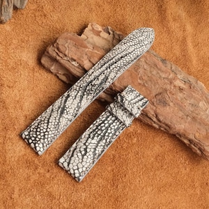 Correa de reloj de piel de avestruz con estampado blanco y negro / Correa de reloj de cuero personalizada hecha a mano de liberación rápida
