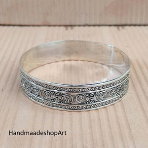 Solid 925 Silver Oxidized Bangle – Ornate Floral Pattern, Western Style
