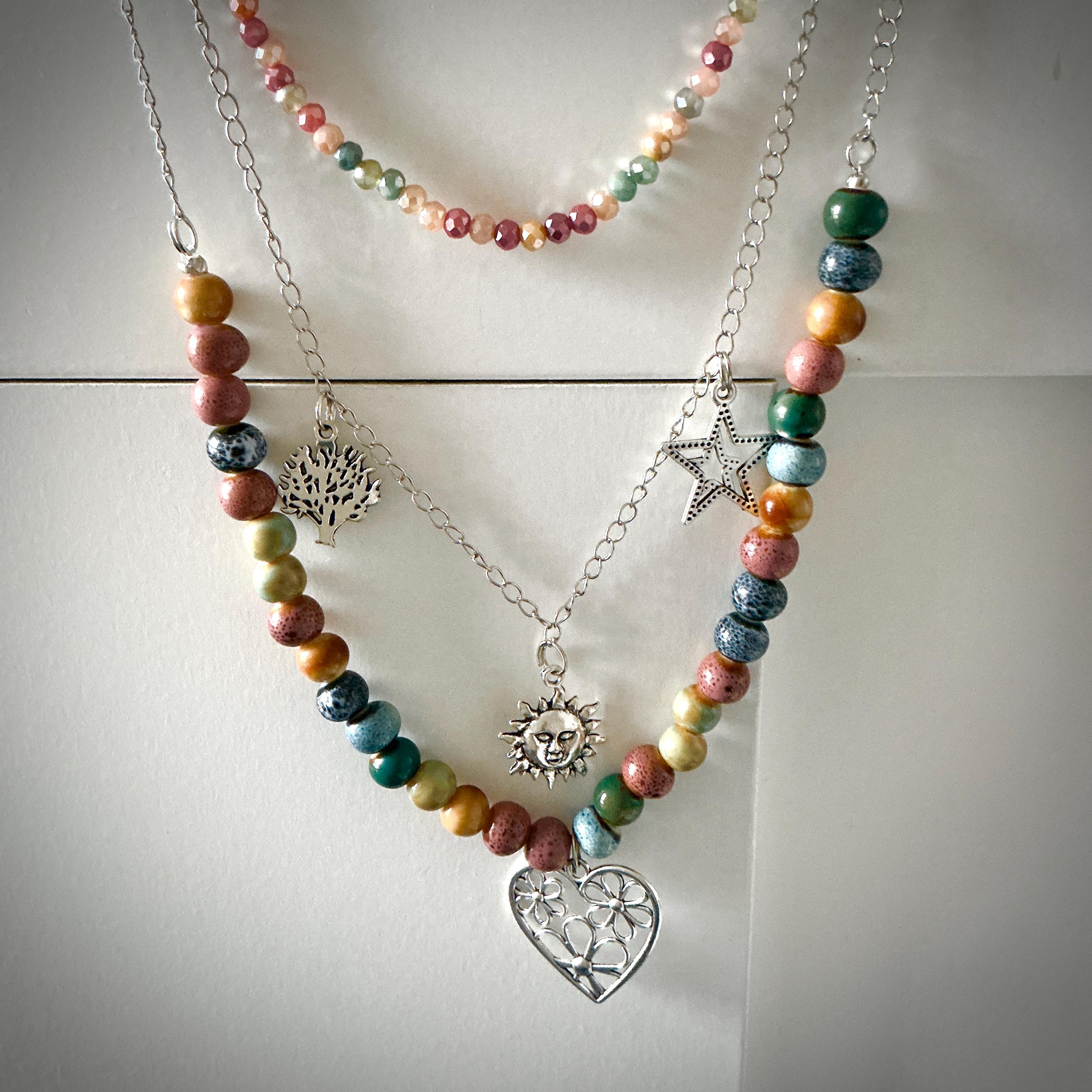 Collier Multi-rangs En Perles Multicolores Matières Recyclées - Neuf Avec étiquettes, Style Vintage