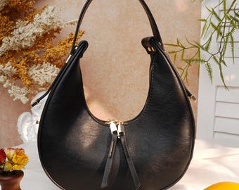 Handmade leather bag,Black crescent shoulder bag,Small hobo purse with metal zipper,Minimalist everyday bag,Holiday gift for her