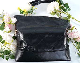Handmade Leather Shoulder Tote Bag,Black Quilted Chain Strap Purse,Large Work Handbag,Minimalist Everyday Bag,Gift for Her Christmas