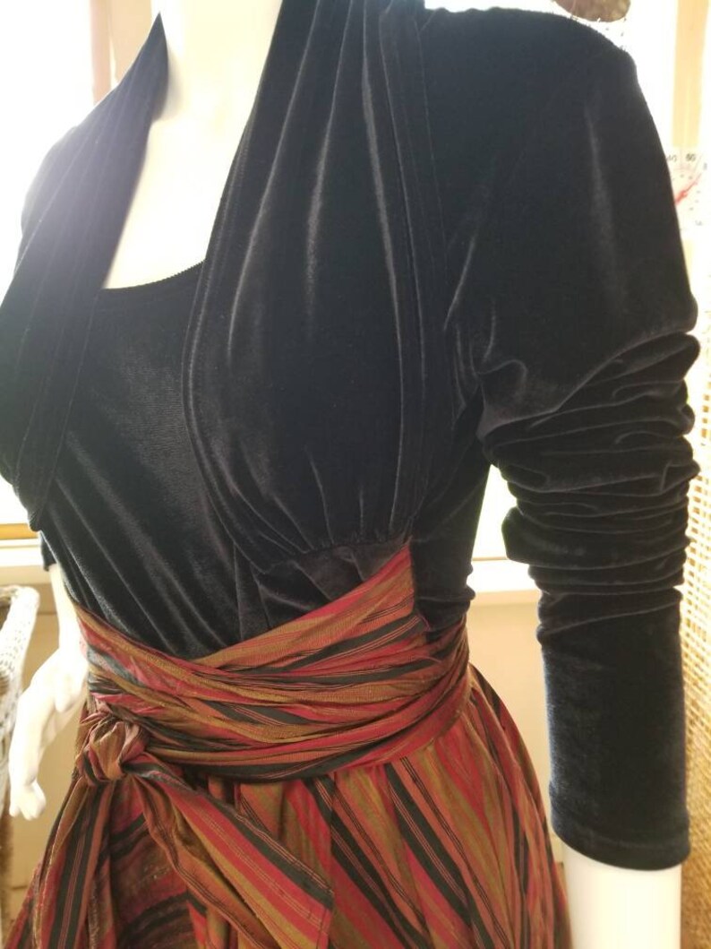 Vintage Karen Alexander silk velvet gown with flattering stretch wrap bodice and belt size 6