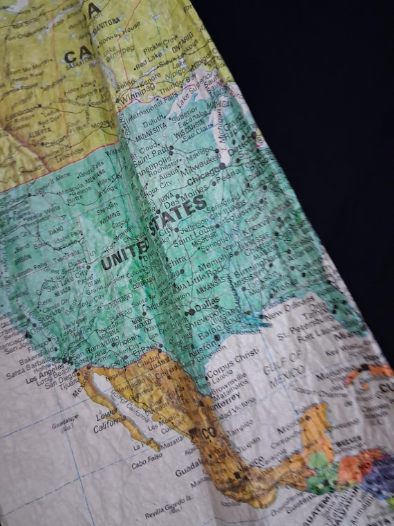 World map paper jacket - image 4