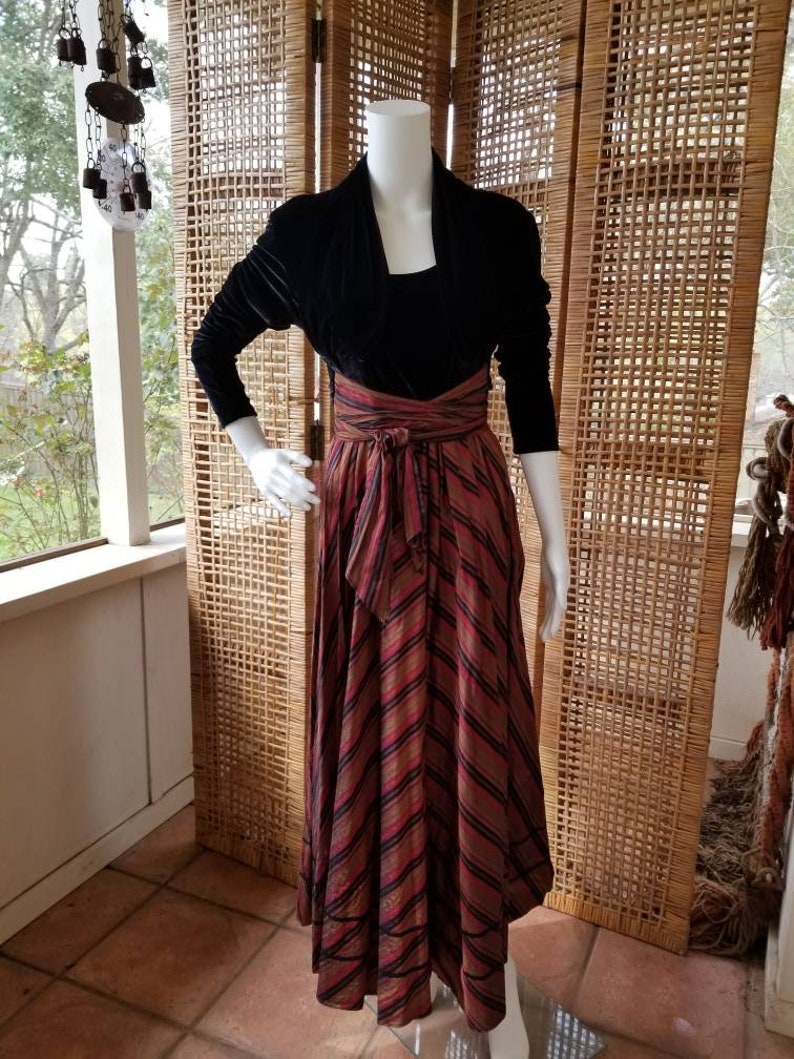 Vintage Karen Alexander silk velvet gown with flattering stretch wrap bodice and belt size 6