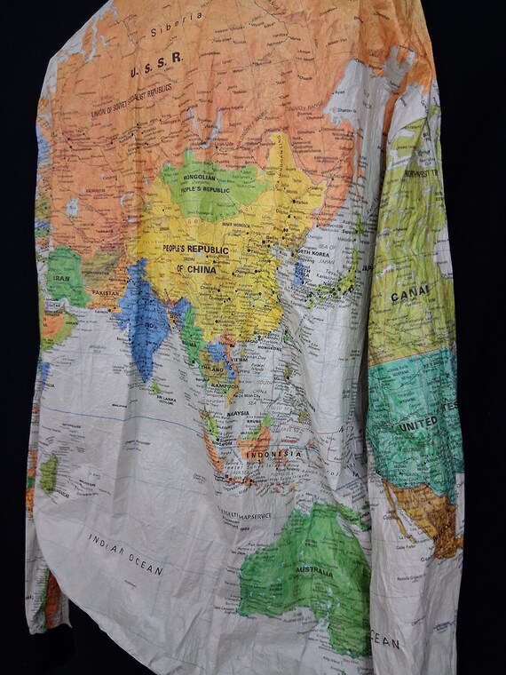 World map paper jacket - image 12