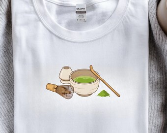 Camiseta para rituales de matcha, set de regalo de matcha, regalo tradicional de matcha, camiseta para amantes del té verde, camiseta con batidor de matcha, regalo para rituales de té, regalo de matcha