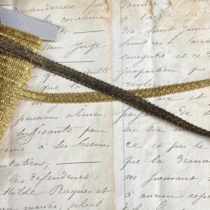 1 yard French Metallic W/Oval Trim 7/16”
