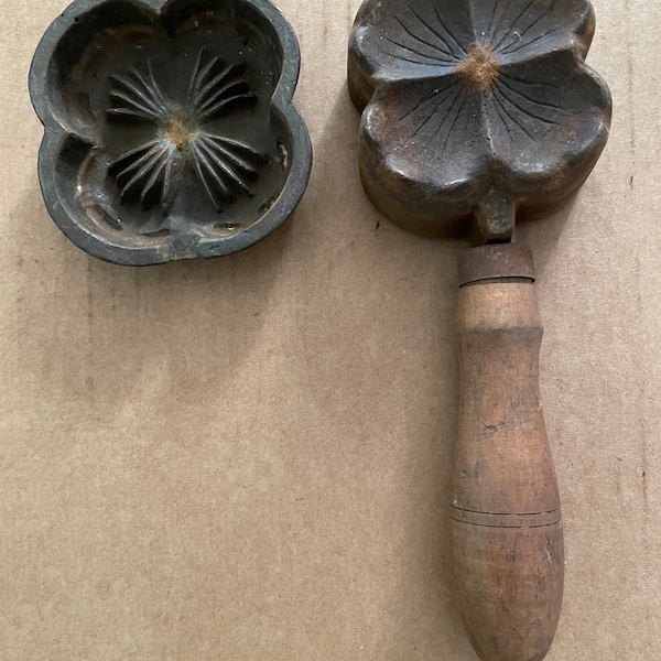 Wonderful Antique/Vintage Authenic Millinery Pansy ? Flower Mold Tool W/ Wood Handle