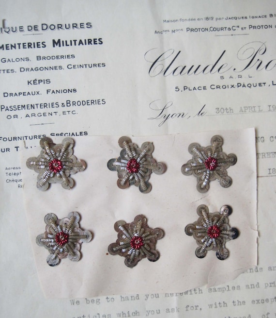 2 Antique Vintage Silver Metallic Bullion//Sequin Leaves