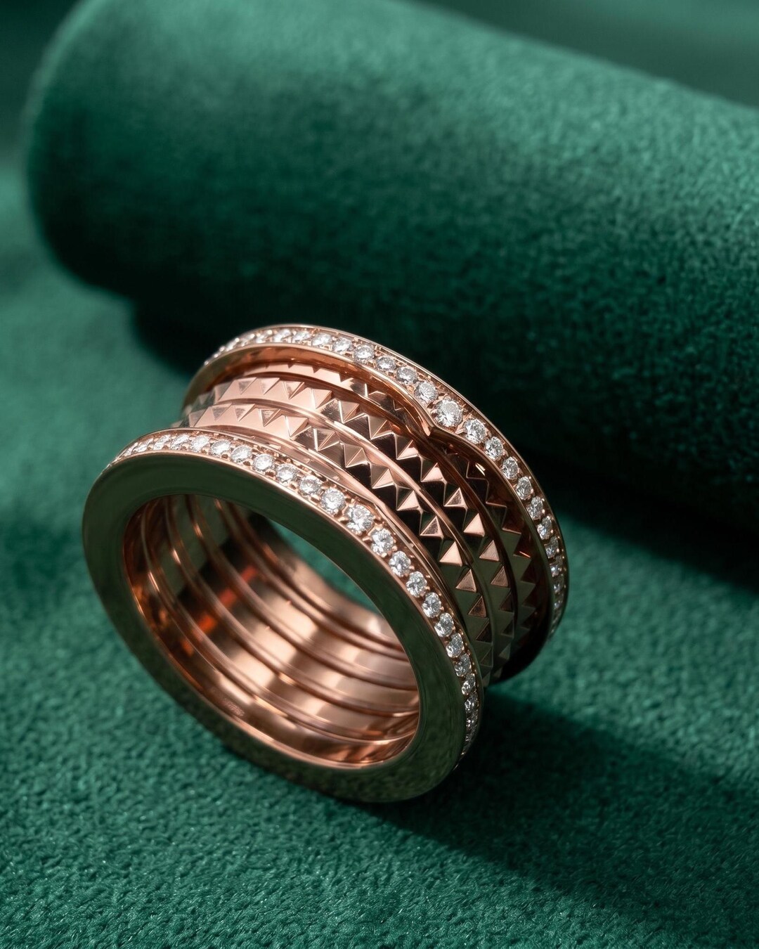 Gold Rotating Rings Luxury Rotating Spinner Ring in Gold, Black Ceramic and Rose Gold With ...