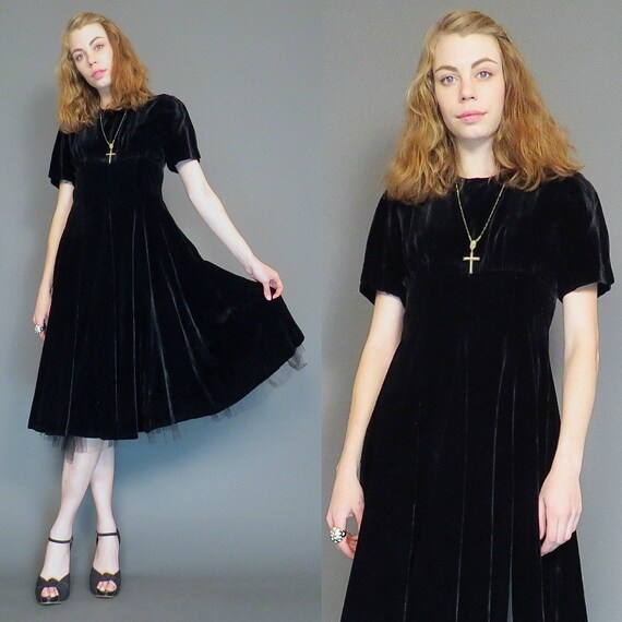 vintage 50s black velvet cocktail dress // swing s