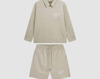 Conjunto de chaqueta y pantalón corto de sarga de algodón con estampado de logotipo de Gallery Dept. – Beige claro
